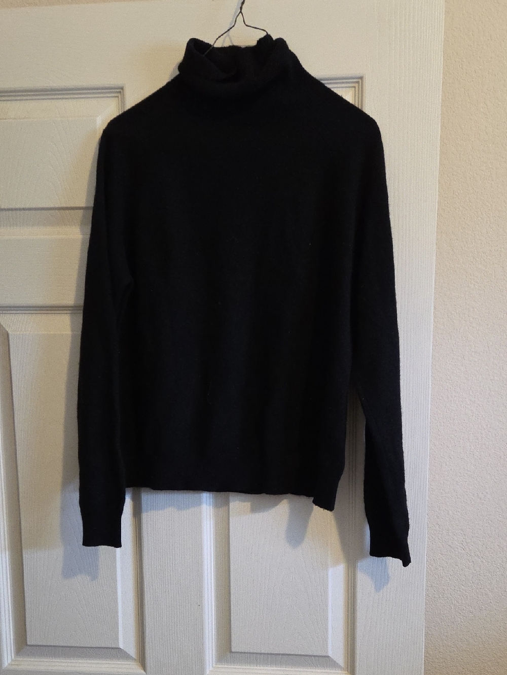 Valerie Stevens Black Cashmere Turtleneck Sweater